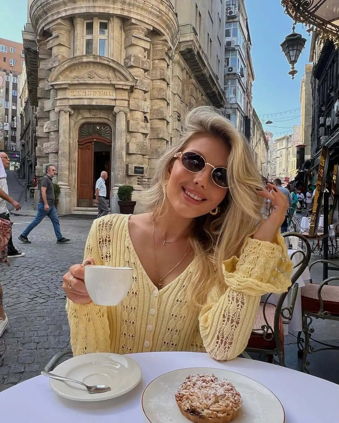 Tuularose Spring Knitted Cardigan Female Solid V-Neck Hollow Out Short Knitted Top Fashion Casual Loose Commuter Female T-Shirt